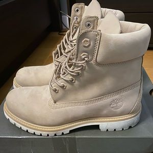 100% authentic Mens Timberland Boots size 8.5